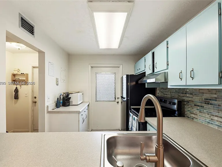 4025 N Federal Hwy #226C — Photo 11