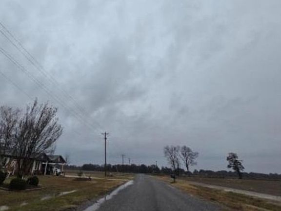 Exterior Neighborhood (street photo)