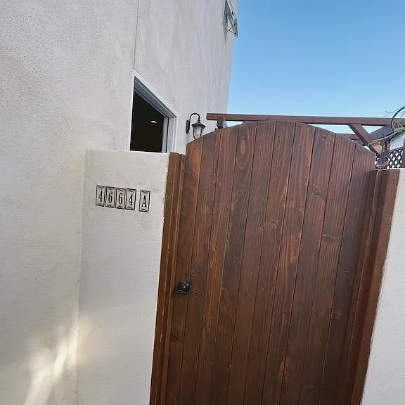4664 Niagara Ave #A — Photo 24