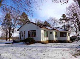 95 N Stephenson St, Cedarville, IL 61013