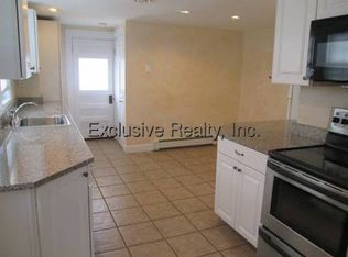 21 Laurel St #23, Watertown, MA 02472