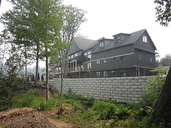 2nd image of 16655 Ten Hagen Dr