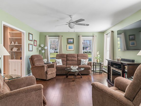 5th image of 40 Joels Ln