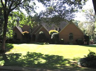 220 Chesapeake Dr, Mc Kenzie, TN 38201