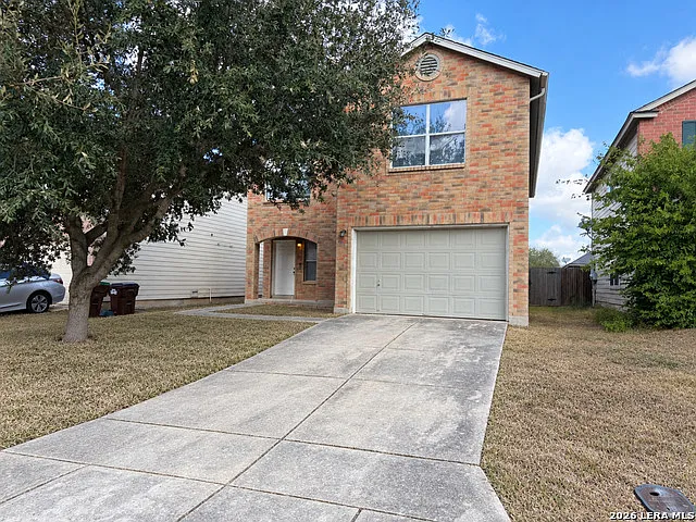 3 bed, 2.5 bath, 1972 sqft, $1,575 — Photo 1