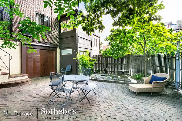 Sold by Terrace Sotheby's International Realty | media 60