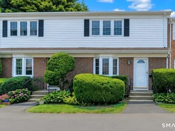 85 Salem Walk #85, Milford, CT 06460