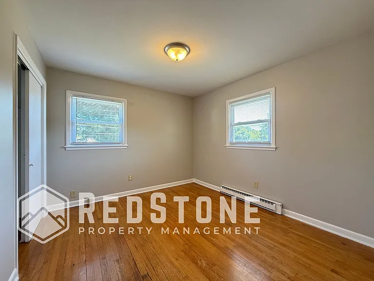128 Friendly Rd — Photo 7