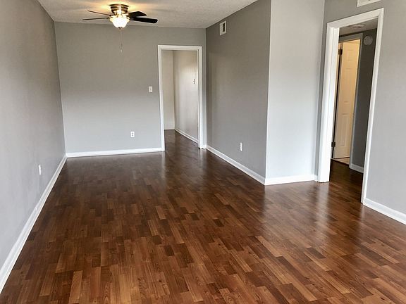 3rd image of 3630 Clairmont Ave S APT 16