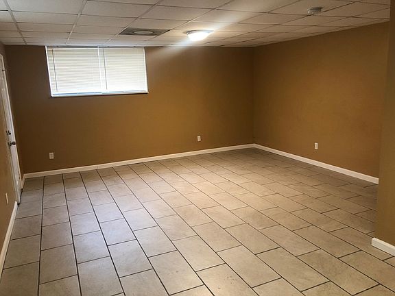 5th image of 4520 Montclair Dr