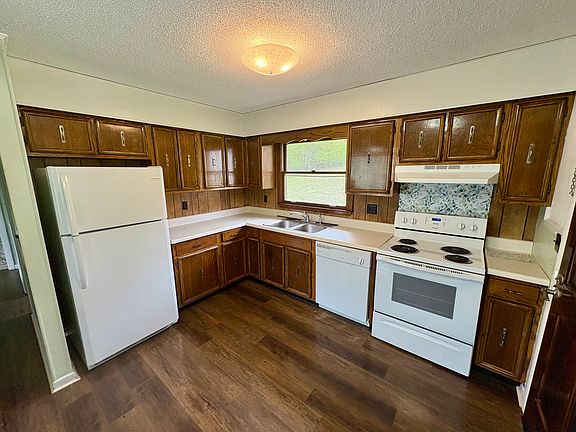 4th image of 4100 Blythes Ferry Rd APT A