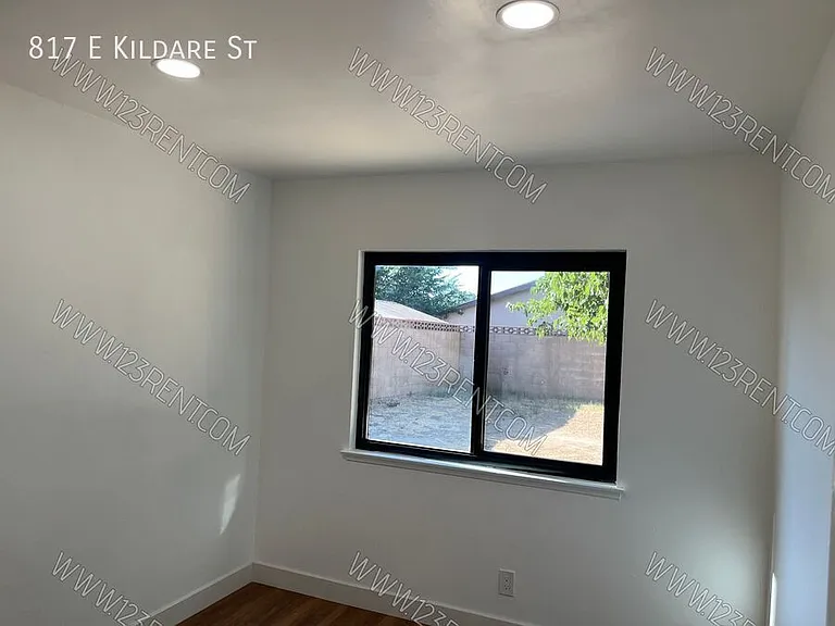 817 E Kildare St — Photo 16