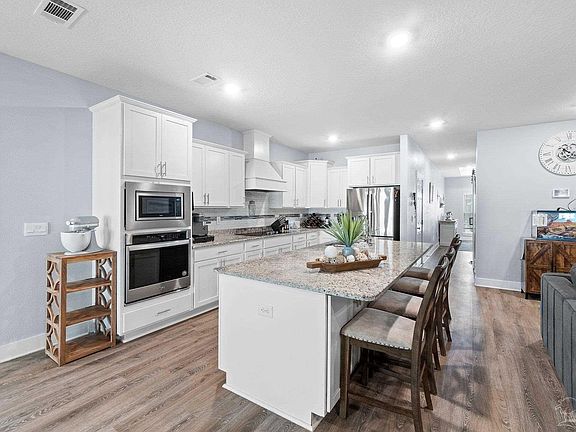 2nd image of 1505 Ballyhoo Dr