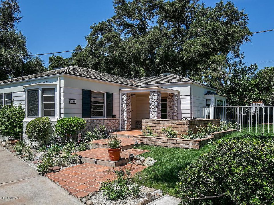 1st image of 2225 N Altadena Dr
