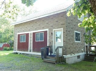 72 Washington St, Baileyville, ME 04694