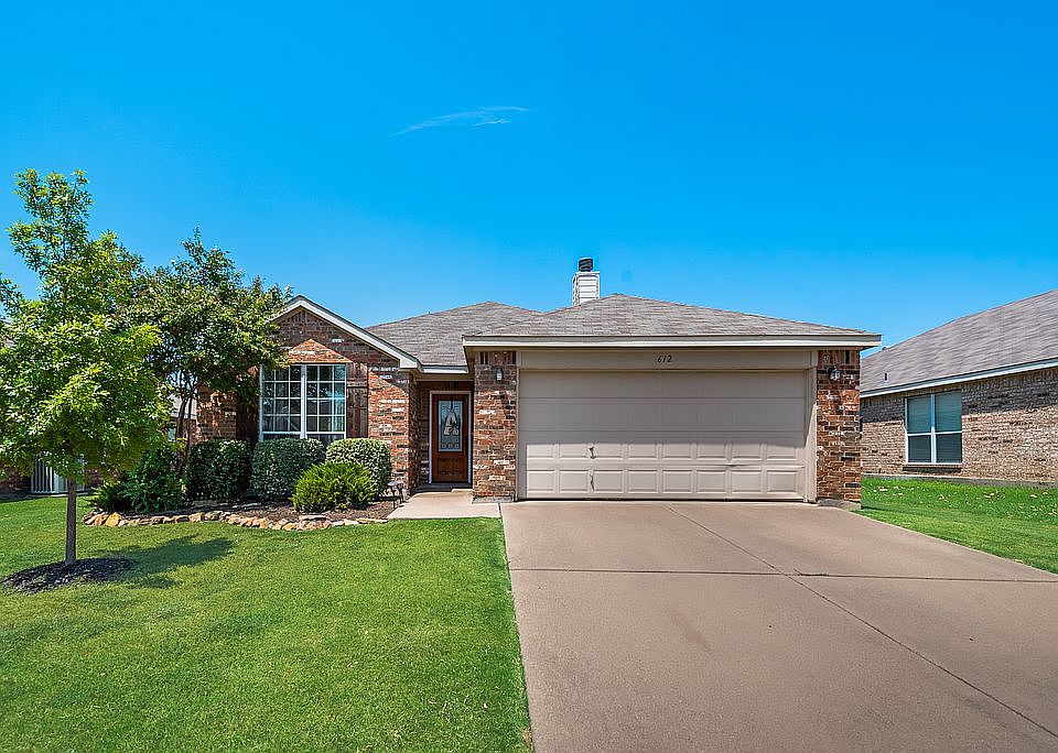 1st image of 612 Bent Oak Dr
