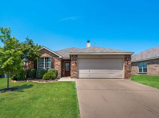 612 Bent Oak Dr, Fort Worth, TX 76131