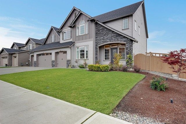 1st image of 1438 40th St SE