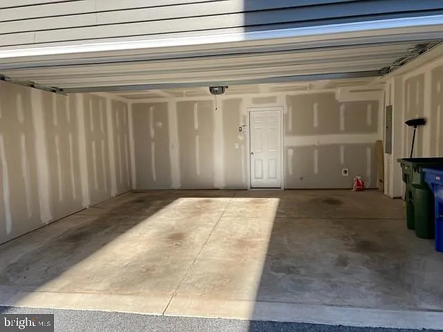 3251 Mateer Ln — Photo 24