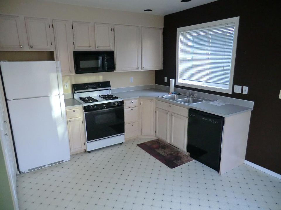 Kitchen now