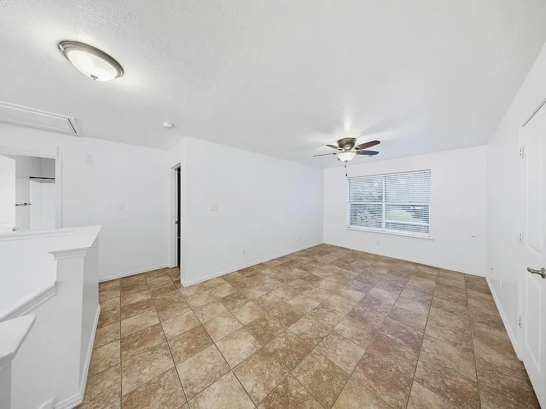 16130 Coleburn Dr — Photo 19