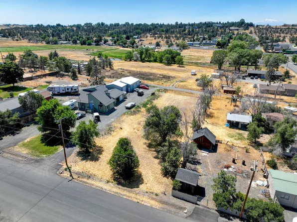 LOT 800 SW Marie St, Madras, OR 97741