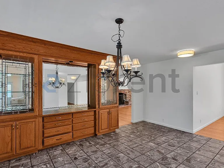 617 Hove Ct — Photo 11
