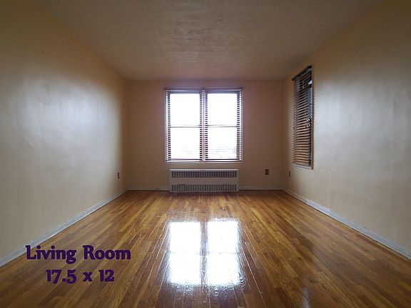 Large Well Lit Living Room