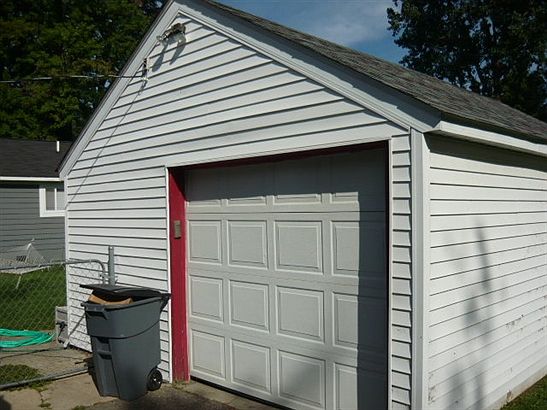 3rd image of 3103 Henrydale St