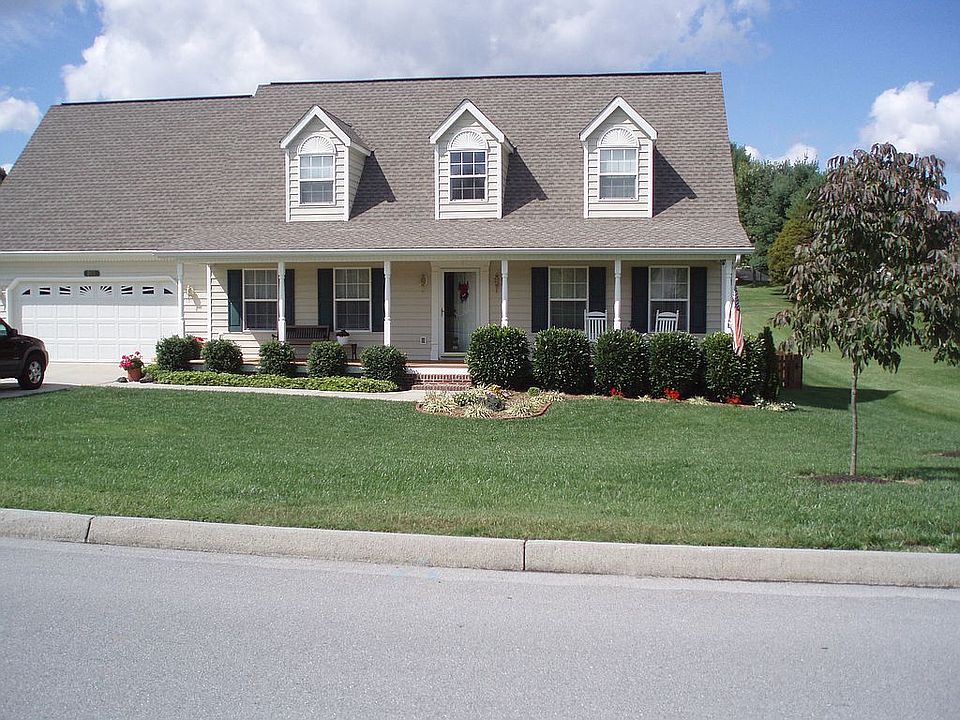 1st image of 200 Wiltshire Dr