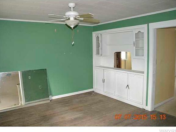 3rd image of 10386 School St