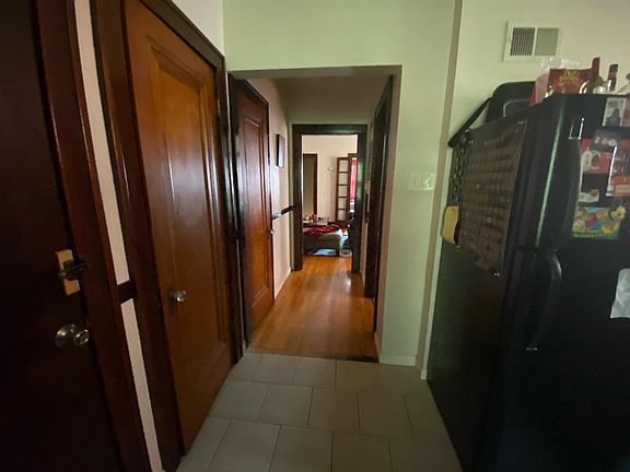 5th image of 3416 Indiana Ave #B