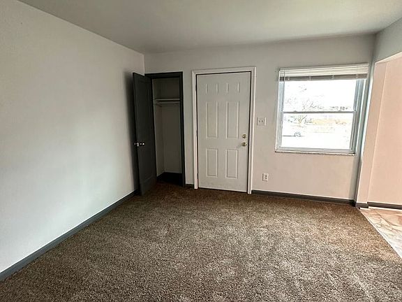 5th image of 399-401 S Powell Ave