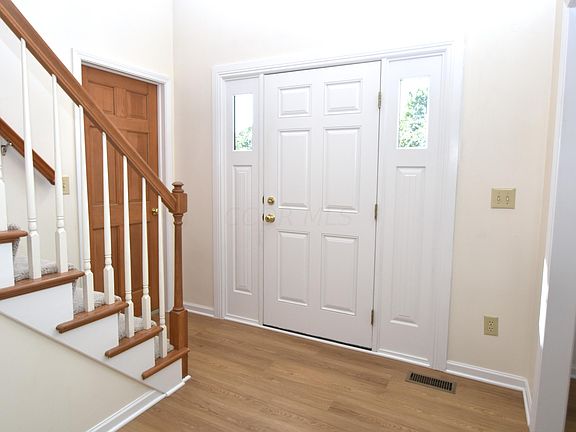 4th image of 360 Scottsdale Ct