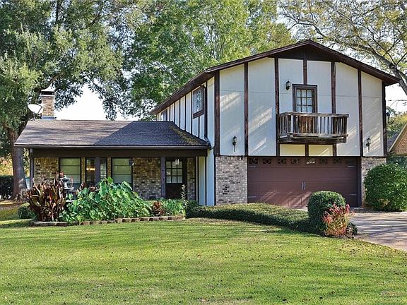 2nd image of 1251 Hideaway Ln W