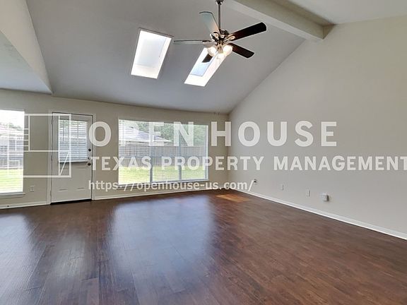 4th image of 2631 Sherwood Hollow Ln