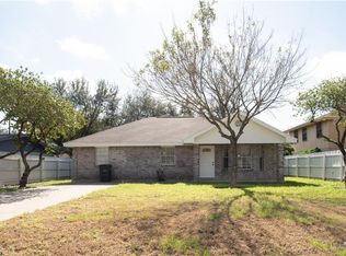 1814 Rosalinda St, Mission, TX 78572