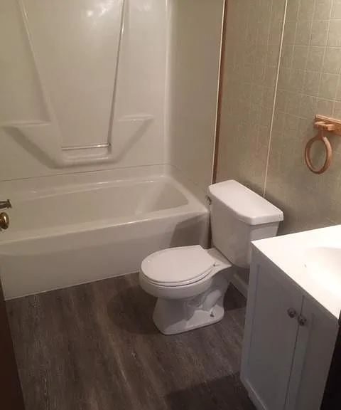 245 Green St — Photo 9