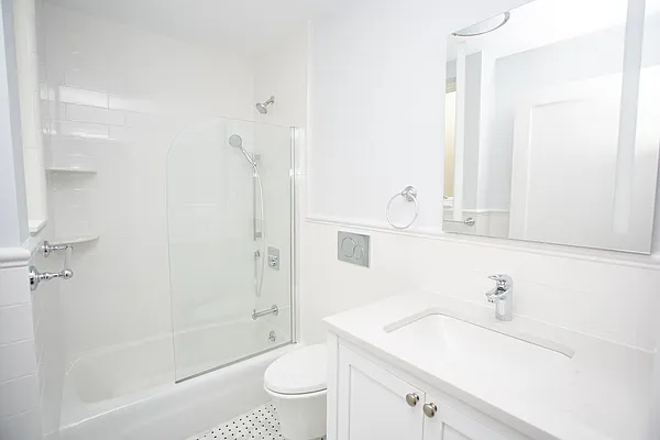 Rented by NY Space Finders Inc. | media 7