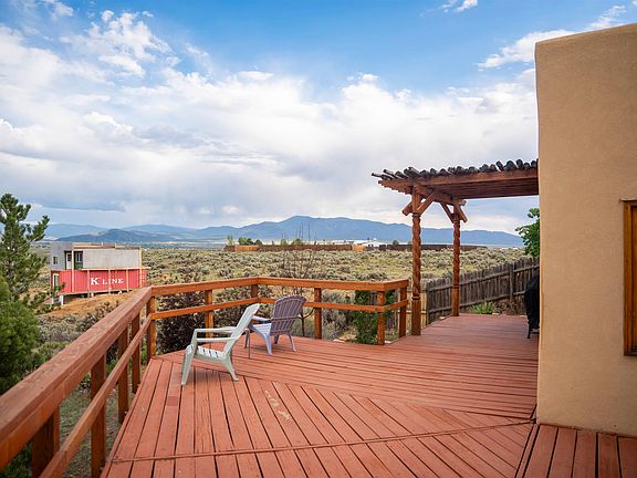 2nd image of 14 Toda Vista