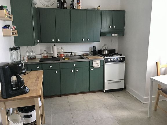 3rd image of 2720 Shady Ave #9