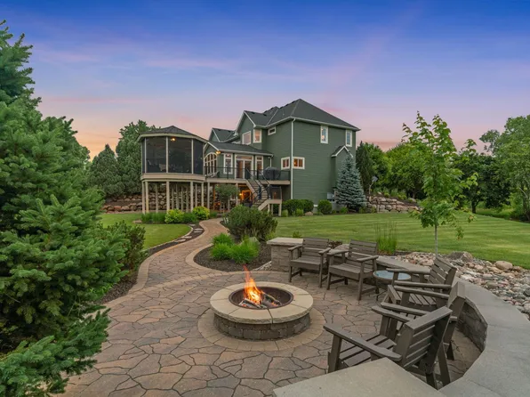 7385 Mark St, Loretto, MN 55357