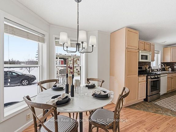 5th image of 152 Concession St W #11-29