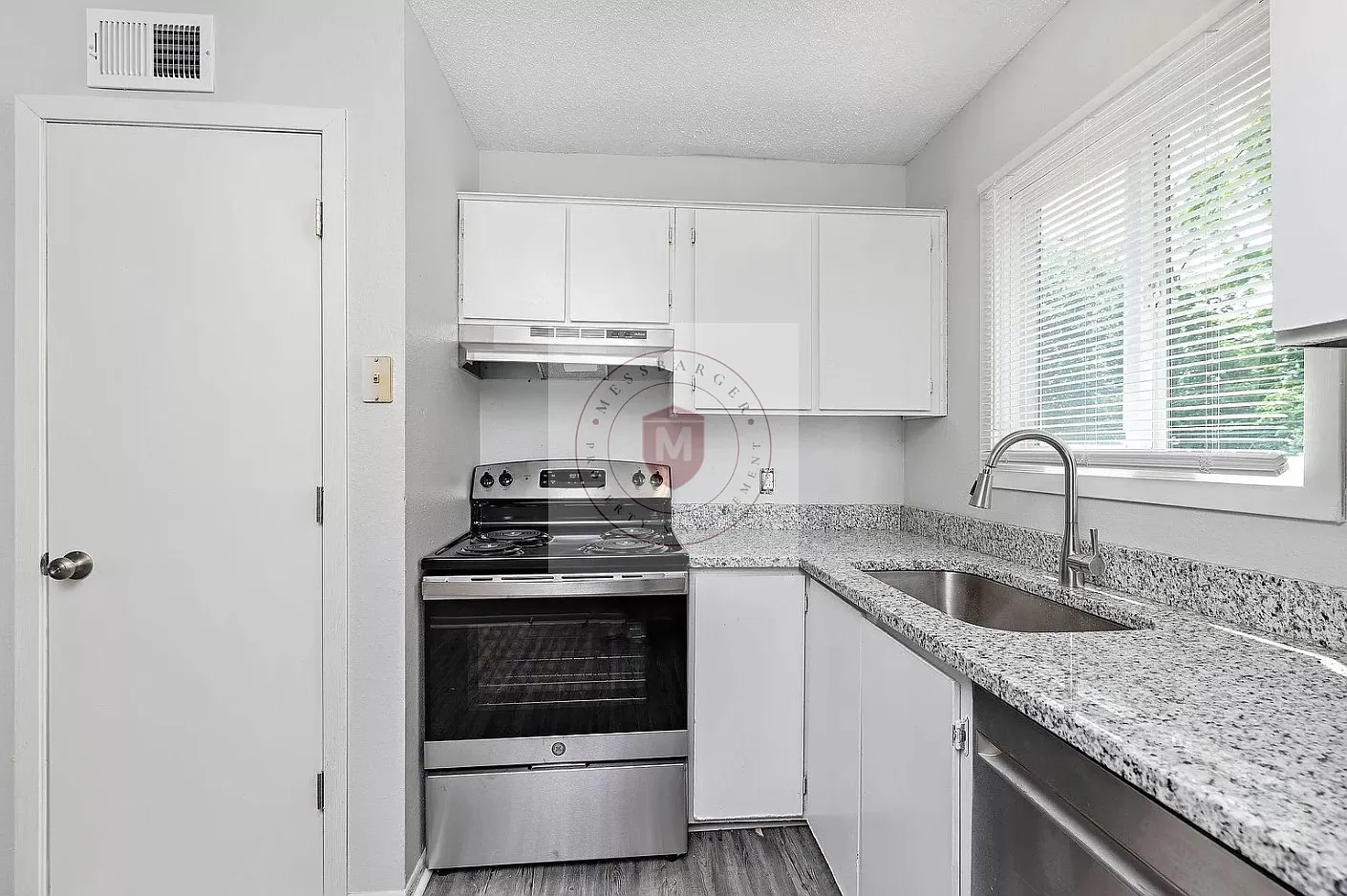 2 bed, $1,025 — Photo 4