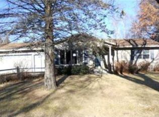 637 Park Dr, Farmington, MN 55024