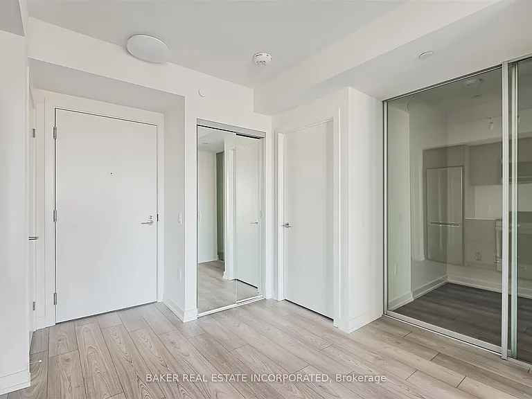223 Redpath Ave #706 — Photo 18