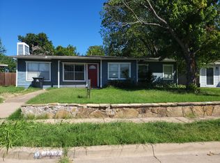 1917 Brookshire St, Arlington, TX 76010