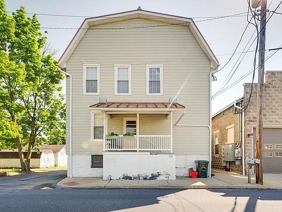 2nd image of 26 Willow St