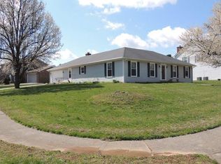 814 Pheasant Ln, Versailles, KY 40383