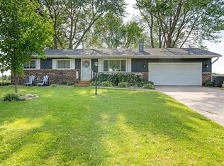 4012 172nd St N, East Moline, IL 61244